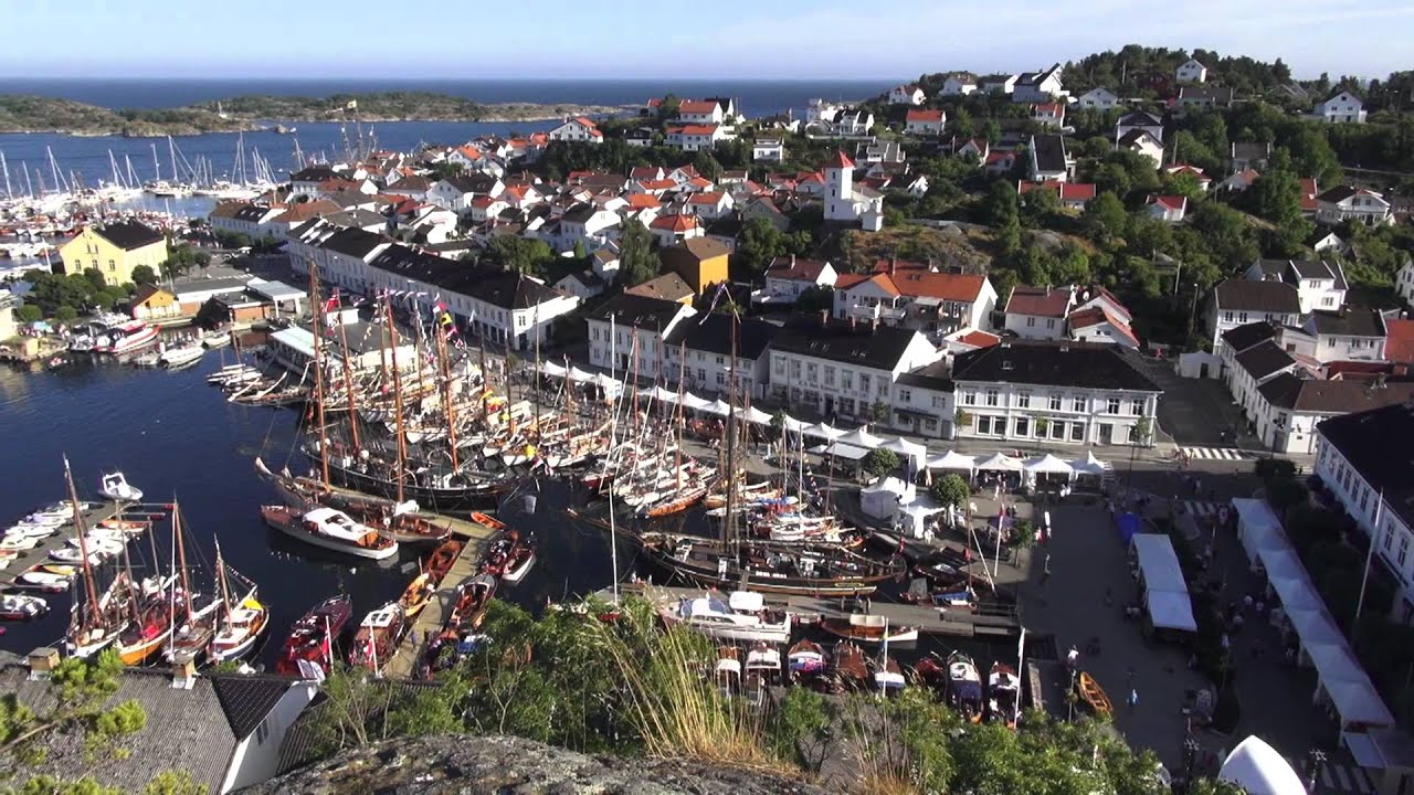 RISØR SETT FRA URHEIA .TREBÅTFESTIVALEN 2012 - YouTube