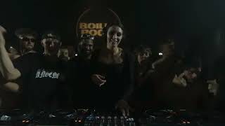 Paper Planes x Feel the beat by SARA LANDRY | BOILER ROOM | 4K video Resimi