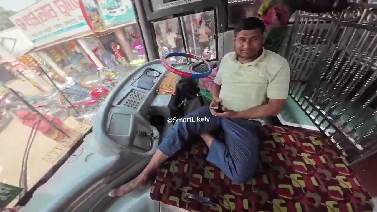 💥 টাকা নাই বিপদে পড়লাম | Royal bus | Hanif bus | Shyamoli bus | মানবতা পরীক্ষা 2025