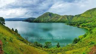 Titiek Sandhora - Di Tepi Danau Toba