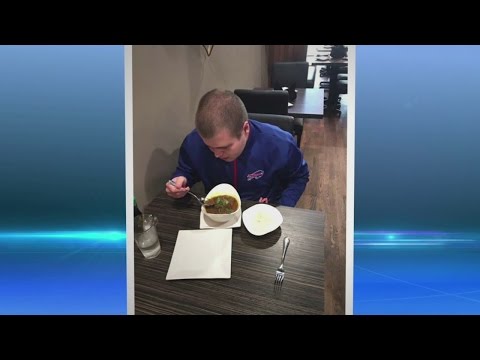 Williamsville restaurant staff show "uncommon kindness" to boy with autism