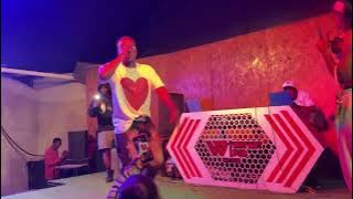 Show Live=Spata McWhy Not Pub