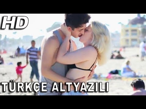 kiss-prank-on-publik-hot-girl