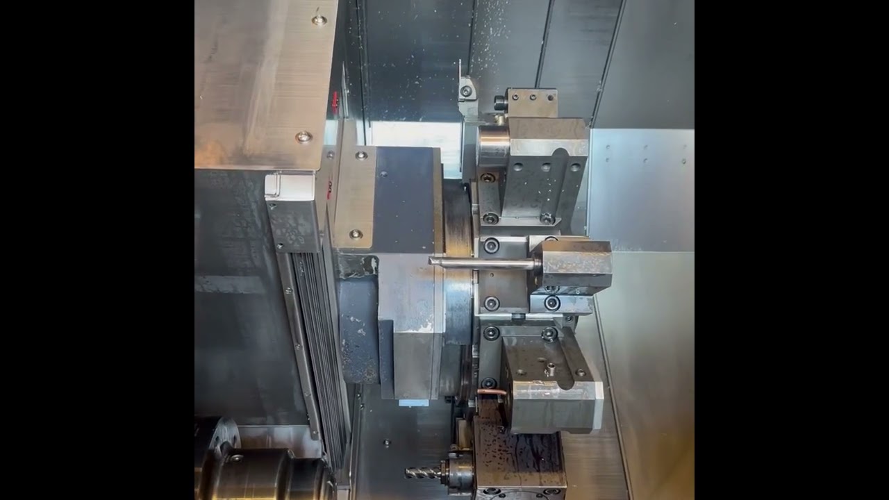 2008 DOOSAN PUMA TT1500SY TWIN SPINDLE TWIN TURRET CNC LATHE - YouTube