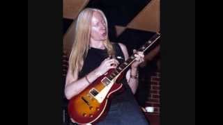 JOHNNY WINTER - HURTING SO BAD -.wmv