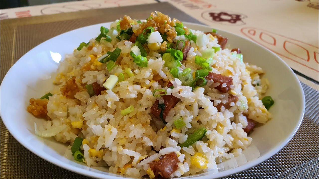 Premium Photo  Fried rice with pork and fried egg in japanese