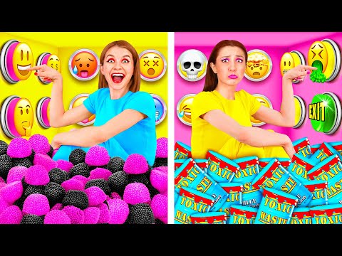 1000 Mystery Buttons Challenge Only 1 Lets You Escape | Amazing Creative Tricks by PaRaRa Challenge