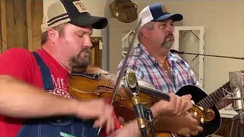 Twin Creeks Stringband at The Floyd Country Store,...