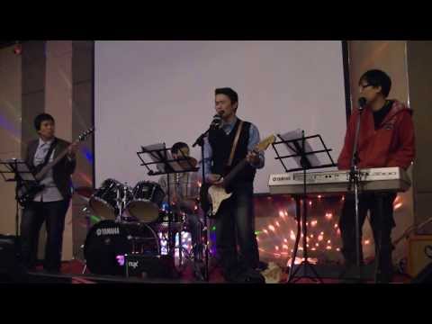愛的初體驗&  LET IT BE  由BEAGLES演唱