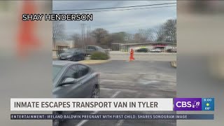 Inmate escapes Smith County transport van in Tyler