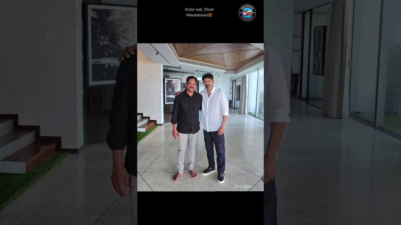 thalapathy Vijay and sachien director John Mahendran latest click😍