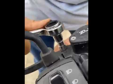 مجموعه 40 عددی آچار بکس دارای دسته استاندارد و 40 عدد سری آچار بکسکاور فایبرگلاس دارای جای مخصوص