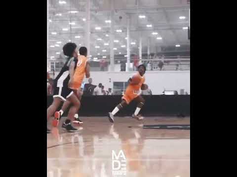 8th Grade & Dunking Like This ALREADY😂 #shorts