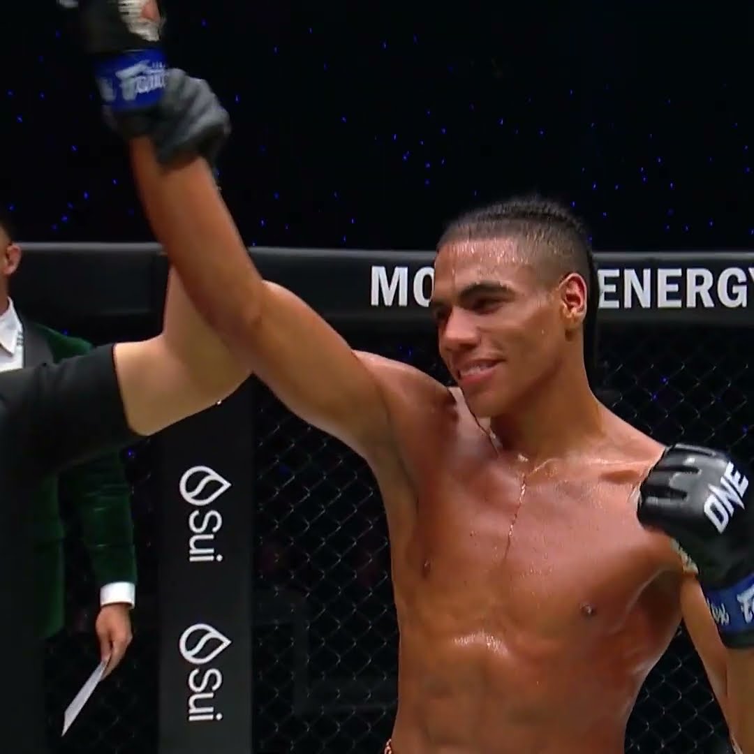 Panda PERFECT ?? Johan Estupinan moves to 5-0 in ONE with a statement win over Johan Ghazali!