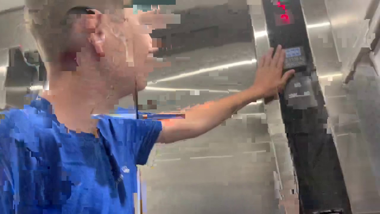 CentrePoint Apartments Caloundra Hotel Tour!  Ft.  LachieVids and Oz car guy