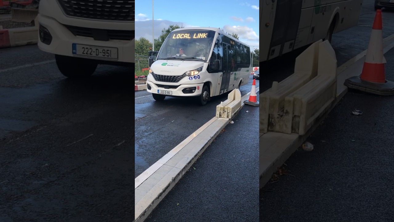 TFI LocalLink: Route 195 | Rosero 222-D-951 | Ashbourne CU | 8/11/2023