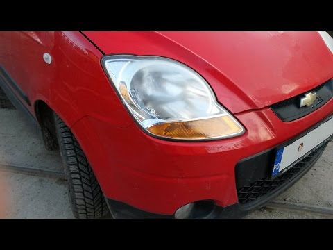 Changing bulb in front headlight for Chevrolet Spark, audio: English