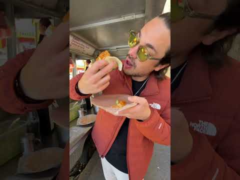 Video thumbnail: Tacos Varios Tigre Toño, Tijuana, Baja California! 🇲🇽🌮Venimos a probar uno de los tacos más