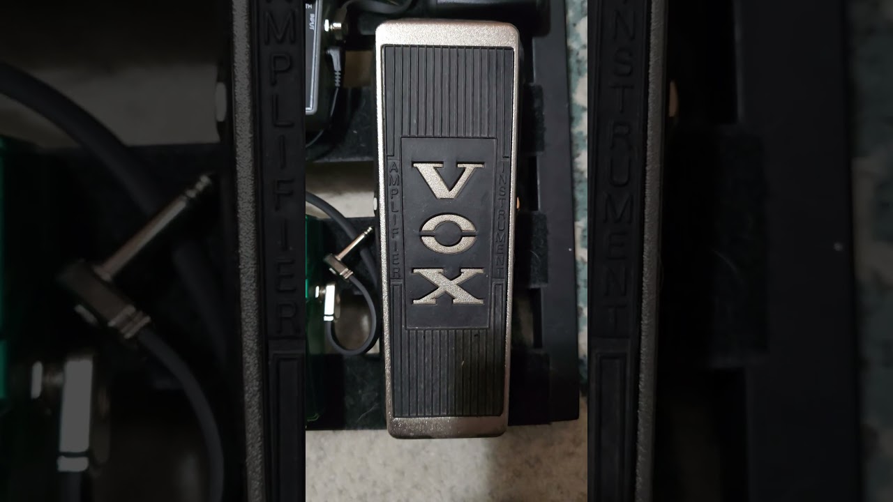 Always striving for that Buckethead sound... New pedalboard feature!!!! 😁🐔🐄🦇🎃🧛‍♂️