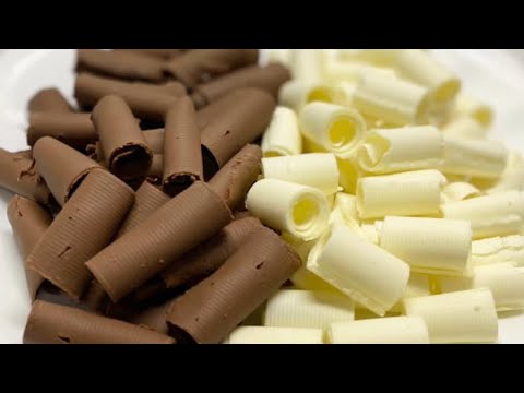 Vídeo: Como Fazer Um Rolinho De Nozes De Chocolate