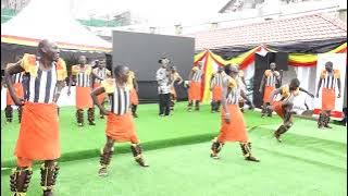 First Lady Enjoying Ankole Traditional Dance, Ekitaguriro