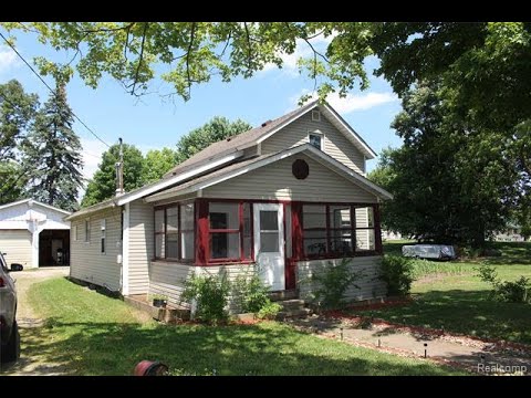 616 W Lawrence Avenue, Charlotte, MI home video tour