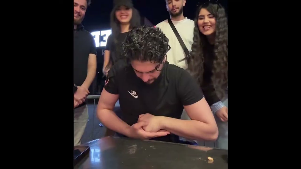 نزار مع موزو وايناس وبقية الشلة لعبة الضرب فعاليات واجواء ضحك ووناسة