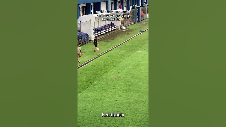 momen Davi Anak David Dasilva dimarahi ketika persib latihan karena bermain bola