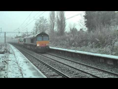 66845 and 390054 on 6X39, 05:37, Dollands Moor - E...
