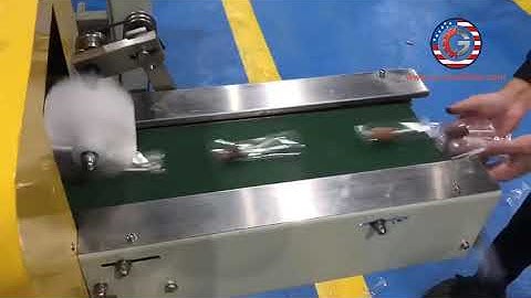 Lollipop candy stick horizontal feeding flow filling sealing bagging machine