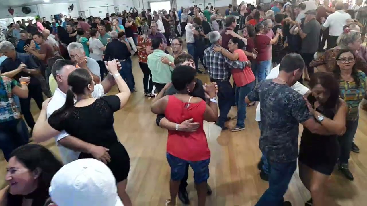marcos e margarida e segue o matine em Laranjeiras do Sul no Rancho Alegre.