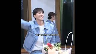 Army Singing Magic Shop & Jhope Dancing To It