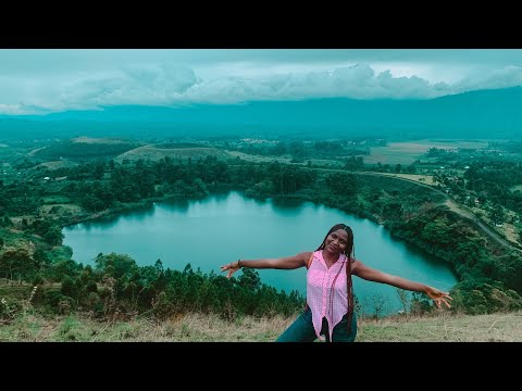 Crater lakes in Fortportal/ Hike to view the 3 crater lakes??