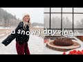 it&#39;s snowing so let&#39;s bake a cake | chill &amp; cozy vlog