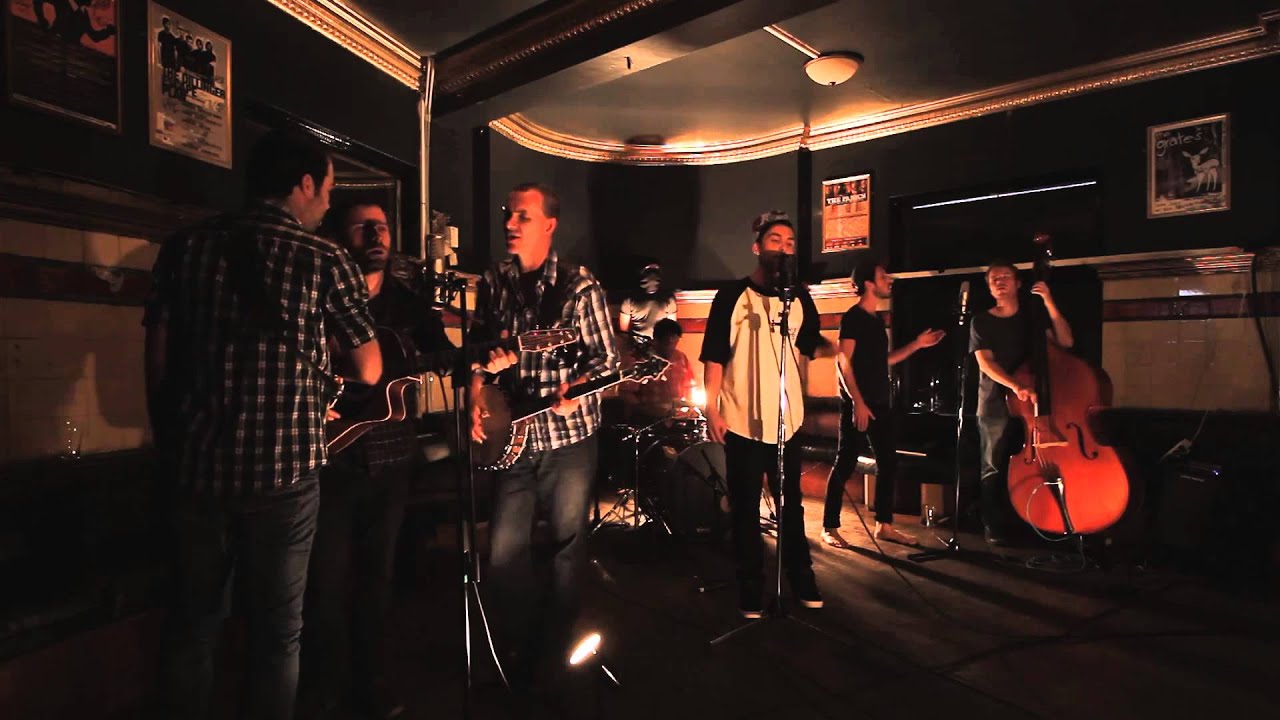 YouTube에서 Tuka feat. The Green Mohair Suits - Alibi 보기 YouTube에서 Tuka feat. The Green Mohair Suits - Alibi 보기