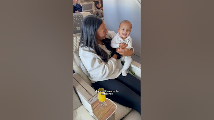 Dubai to London flight with a 6 month old baby emirates premium economy #monlife #babytravel #flight