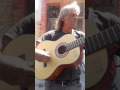 Gitano tocando la guitarra