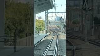 【相鉄•JR直通線 相鉄車両12005の車窓から】武蔵小杉駅出発 相鉄は車掌さんが発車合図しますがJRはございません