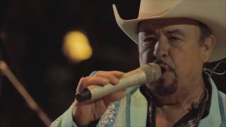 Video thumbnail of "Los Traileros del Norte Ft Eliseo Robles Jr ( La Leyenda )  Ni Tu Amigo Ni Tu Amante"