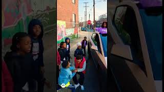 Chloe And Zoyie Ping Out Money To Kids