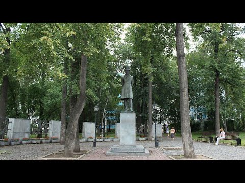 Памятник Пушкину в Сквере Сказок Пушкина в Перми. Пушкин наше масонское все!