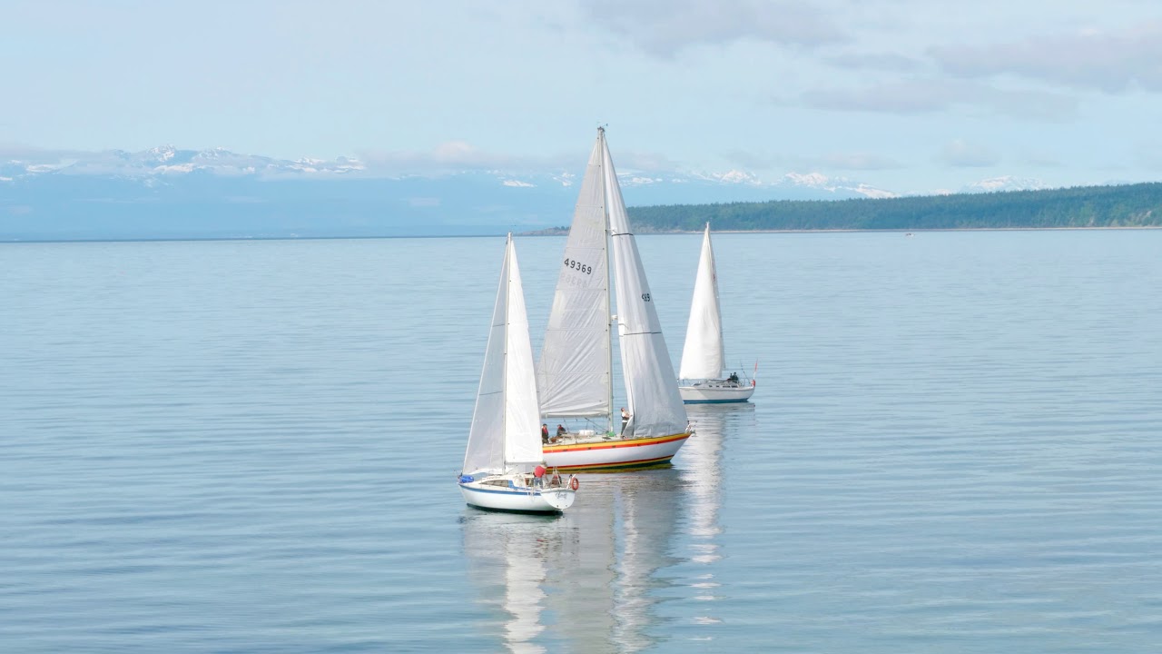 Sailboats in front of Willingdon Beach