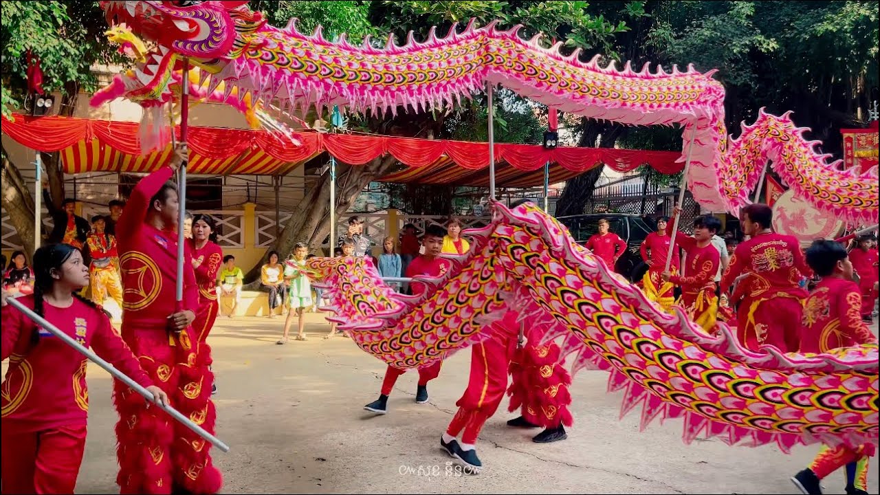 ក្រុមម៉ុងសាយវិហារអ្នកតាម្ចាស់ស្រុក ចាក់អង្រែលើ មកសម្តែងនៅវិហារប៉ស៊ែតាខ្មៅ Cambodia Lion dance. Part6