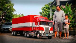 DAD SPENDS MONTHS Building a GIANT Scale B.J. AND THE BEAR RC Truck For His Son!