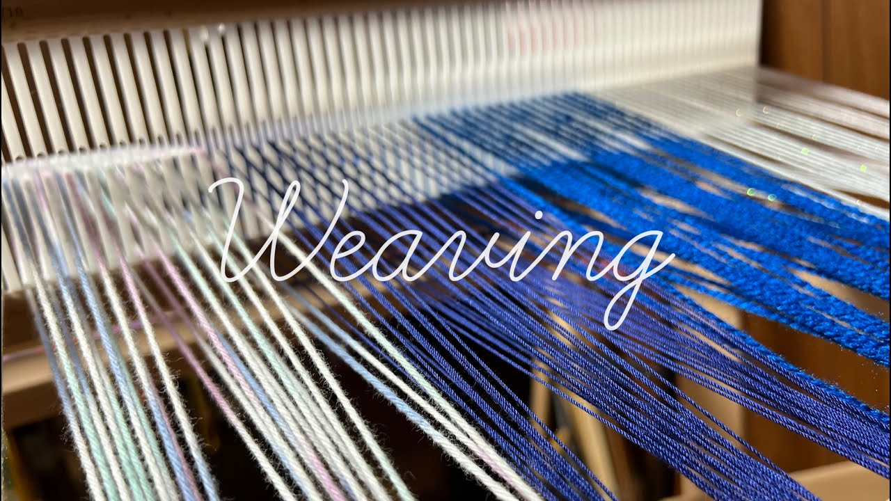 毛糸の片付け兼ねて大判の布を織る。｜Weaving