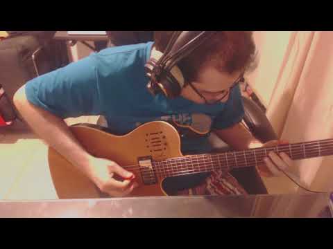 Godin A6 Ultra