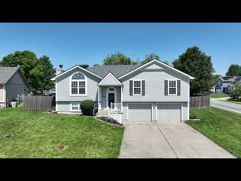 1300 SE Rosehill Drive, Lee's Summit, MO home video tour