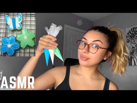 ASMR Español | DECORANDO GALLETAS 😍 (con chicle)