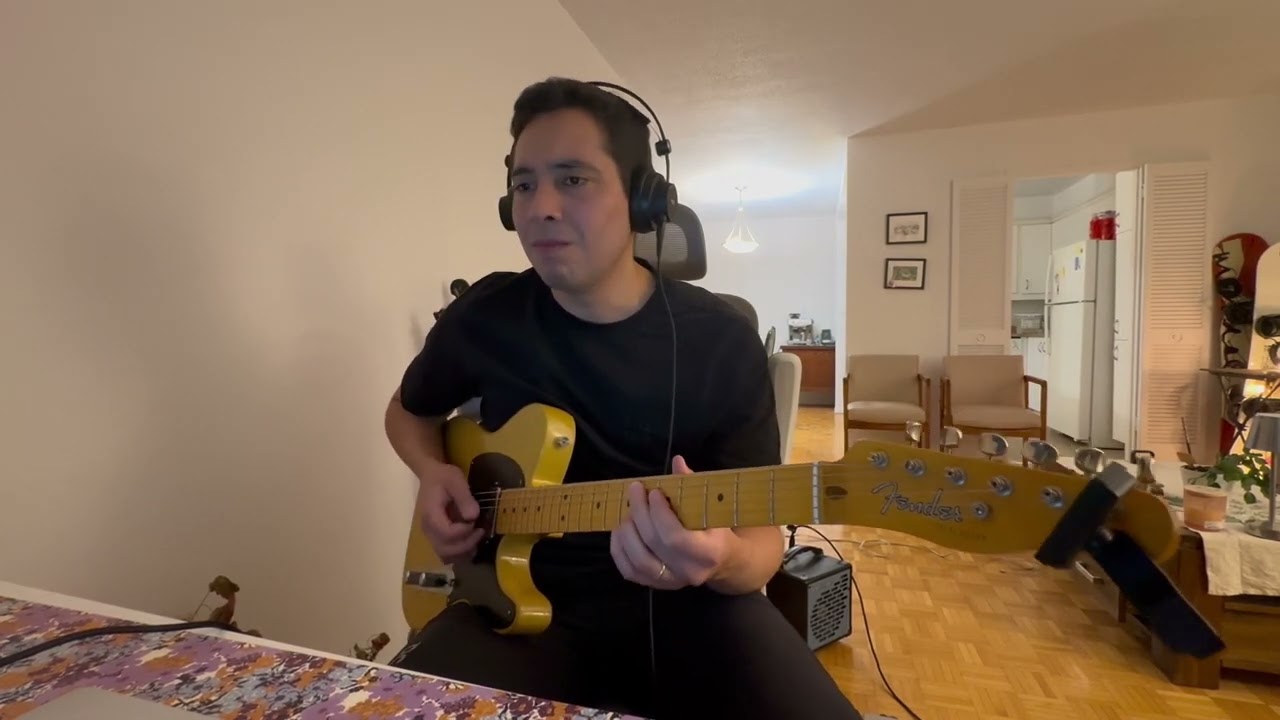 Telecaster vs ES-330 Type guitar for jazz