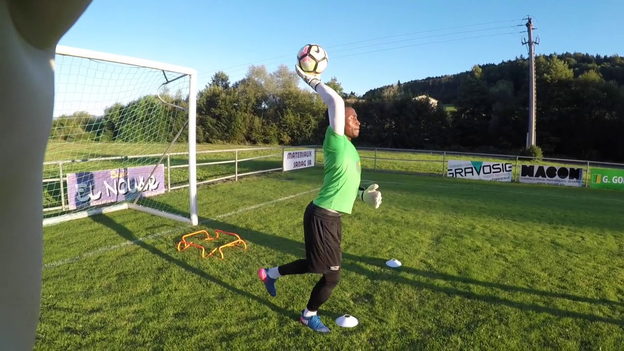 Ballon De Foot Lesté FORZA Pro 1 Kg Ou 600 G – Entraînement Gardien De But – Réflexes Et Réactions – Taille 5 – Sans Adhérence